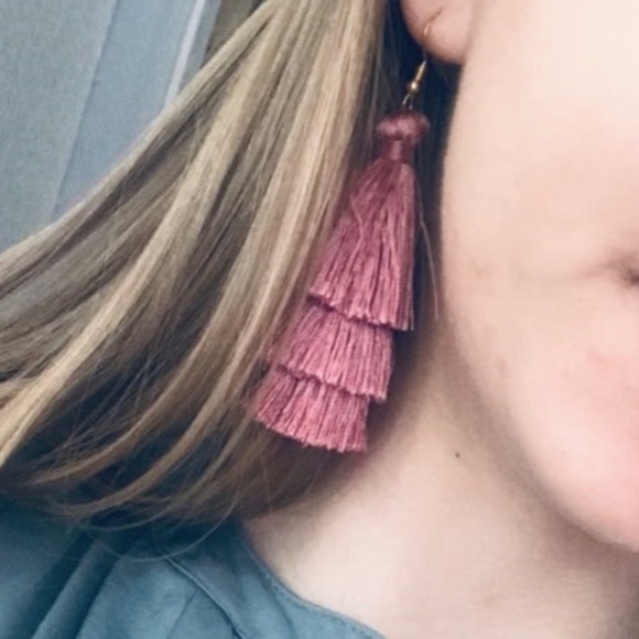 Tiered Tassel Drop Gray Dangle Earrings - Picture 3 of 5